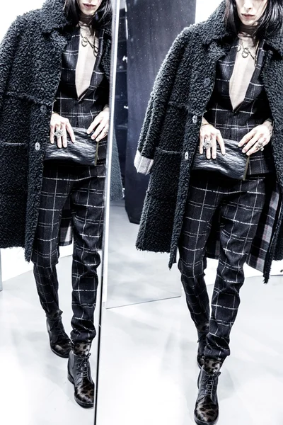 Look 3